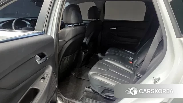 Hyundai The New Santa Fe 2021 Белый из Кореи, фото 3