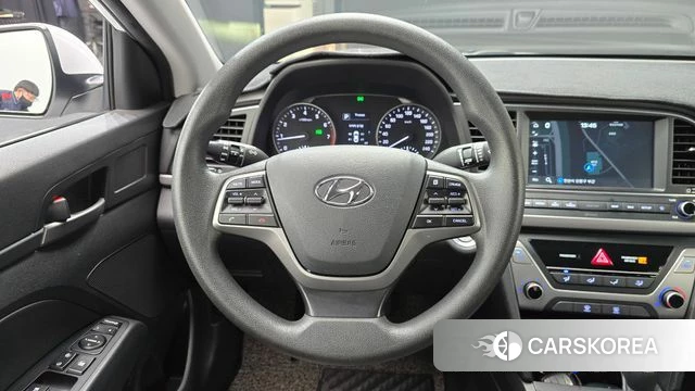 Hyundai Avante AD 2018 Белый из Кореи, фото 3