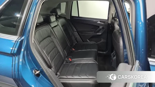 Volkswagen Tiguan second Generation 2022 Синий из Кореи, фото 3