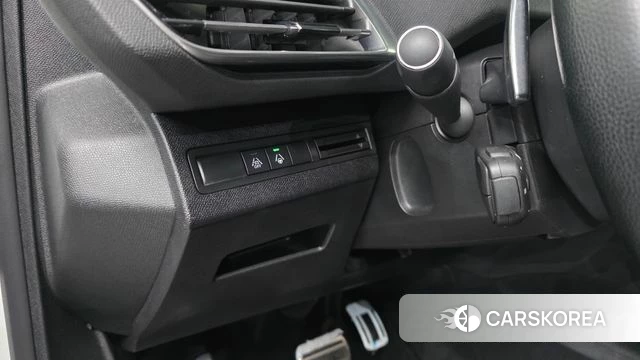 Peugeot 5008 second generation 2022 Белый из Кореи, фото 3