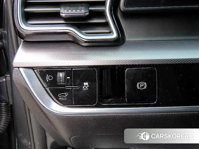 Kia Sportage 5th Generation 2021 Серебристо-серый из Кореи, фото 3