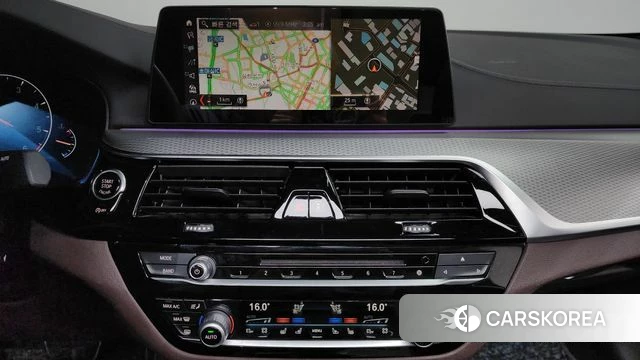 BMW 5 Series (G30) 2019 Белый из Кореи, фото 3