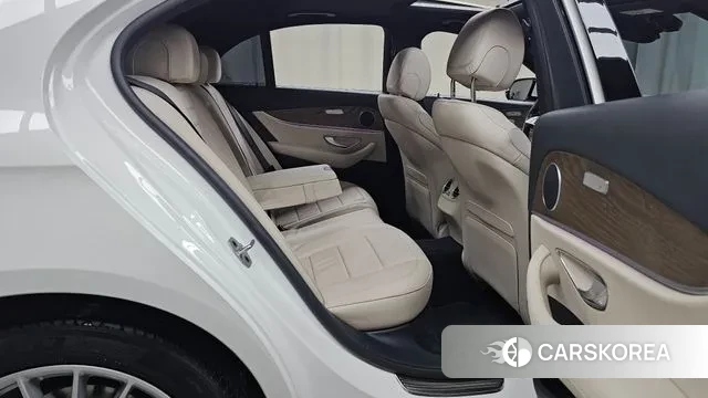 Mercedes-Benz E-Class W213 2021 Белый из Кореи, фото 3