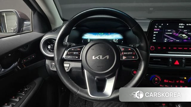 Kia The New K3 2nd generation 2022 Серый из Кореи, фото 3