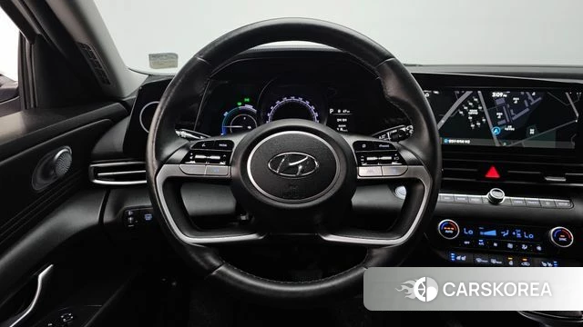 Hyundai Avante Hybrid (CN7) 2022 Белый из Кореи, фото 3
