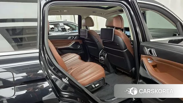 BMW X7 (G07) 2021 Черный из Кореи, фото 3