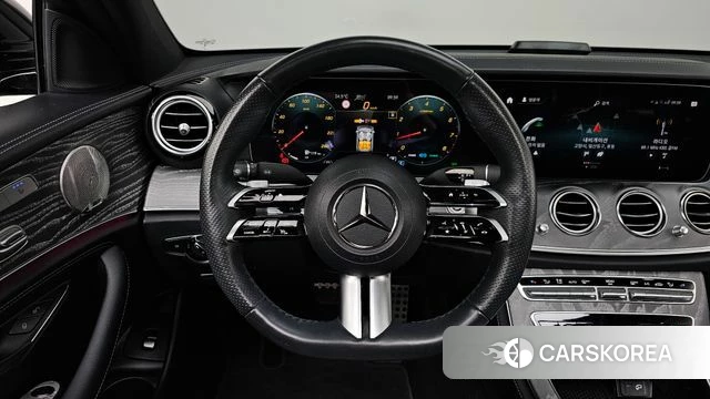 Mercedes-Benz E-Class W213 2023 Черный из Кореи, фото 3