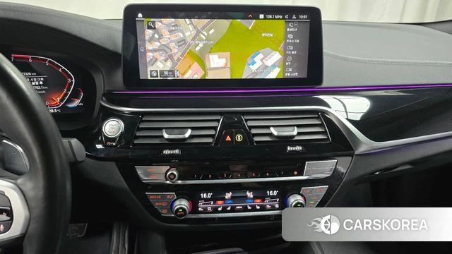BMW 5 Series (G30) 2020 Белый из Кореи, фото 3