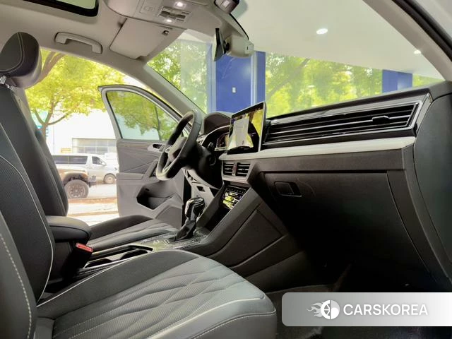 Volkswagen Tiguan L 2023 Белый из Китая, фото 3
