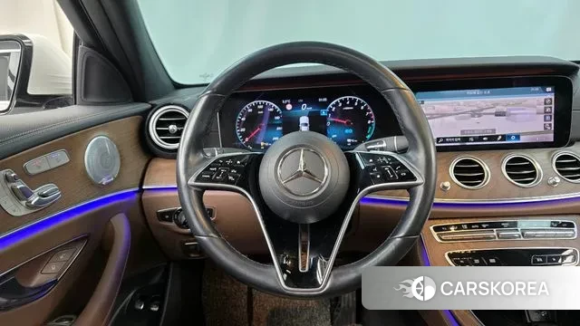 Mercedes-Benz E-Class W213 2021 Белый из Кореи, фото 3