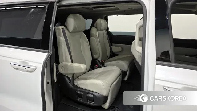 Kia Carnival 4th generation 2022 Белый из Кореи, фото 3