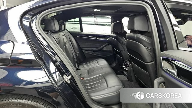 BMW 5 Series (G30) 2021 Черный из Кореи, фото 3