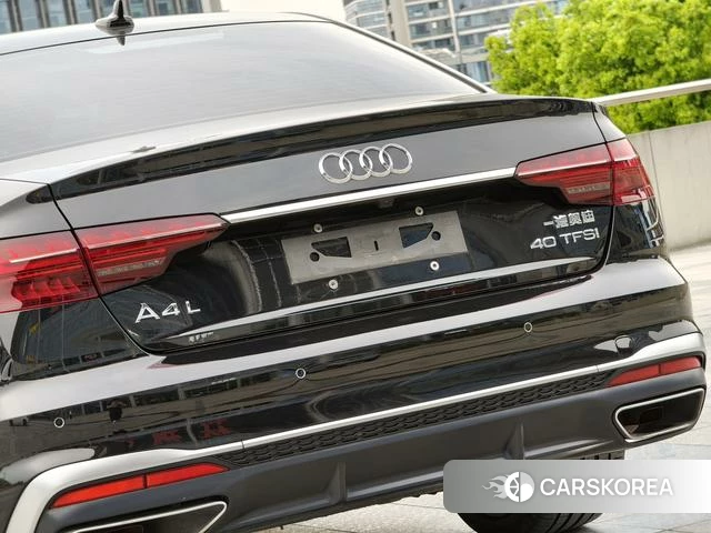 Audi A4L 2021 Черный из Китая, фото 3