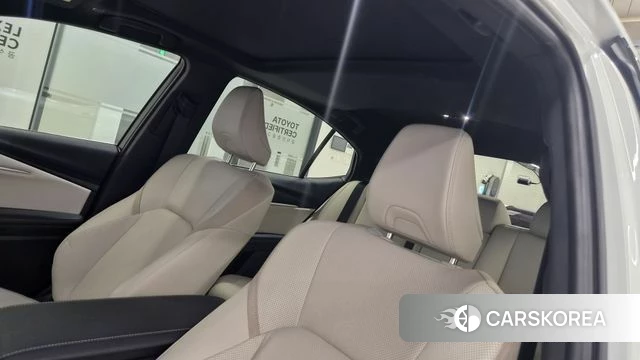 Toyota Camry (XV80) 2025 Белый из Кореи, фото 3