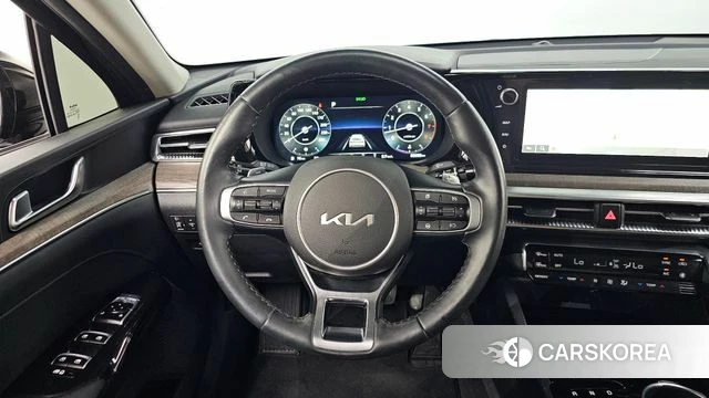 Kia K5 3rd generation 2023 Черный из Кореи, фото 3
