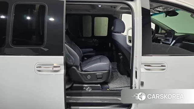 Hyundai Staria 2024 Белый из Кореи, фото 3