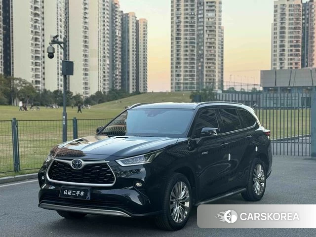 Toyota Highlander 2023 Черный из Китая, фото 3