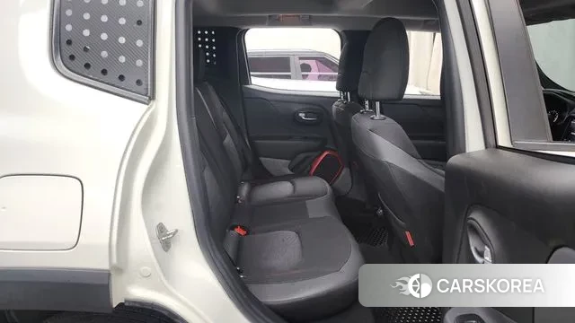 Jeep Renegade 2018 Белый из Кореи, фото 3