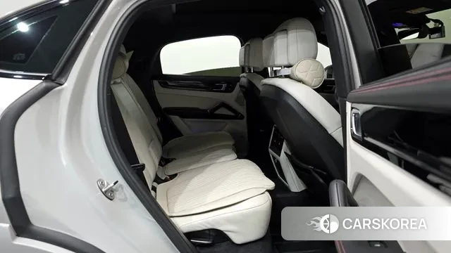 Porsche Cayenne (PO536) 2020 Серебристо-серый из Кореи, фото 3