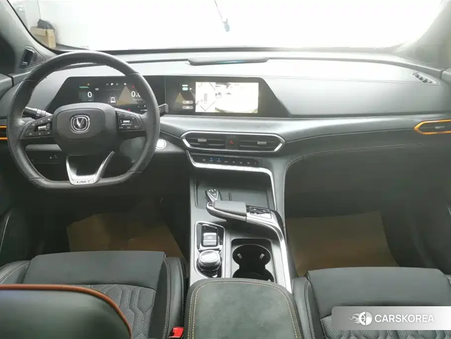 Chang'an Changan UNI-T 2022 Silver/gray из Китая, фото 3