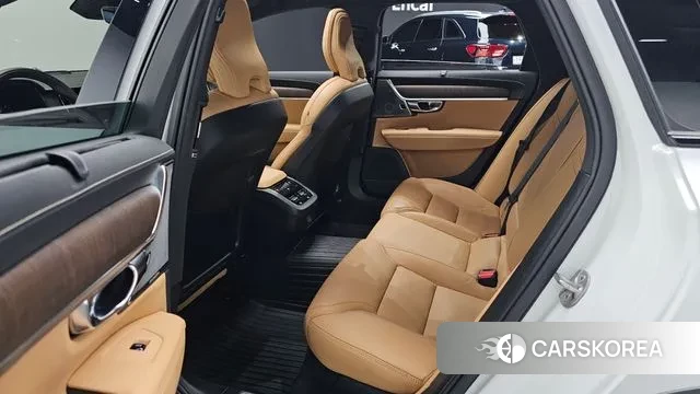 Volvo V90 Cross-Country 2022 Белый из Кореи, фото 3