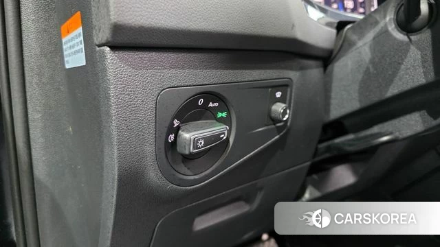 Volkswagen Tiguan second Generation 2022 Серый из Кореи, фото 3