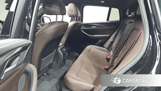 BMW X4 (G02) 2024 Черный из Кореи, фото 3