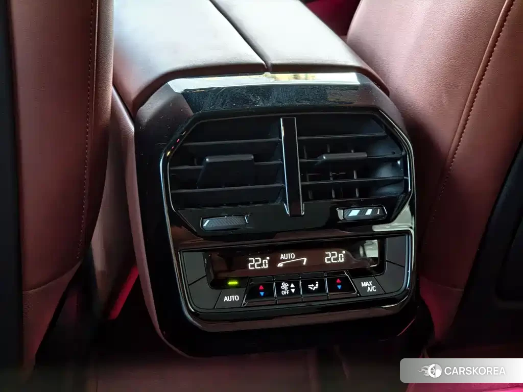 BMW iX 2023 Черный из Китая, фото 3