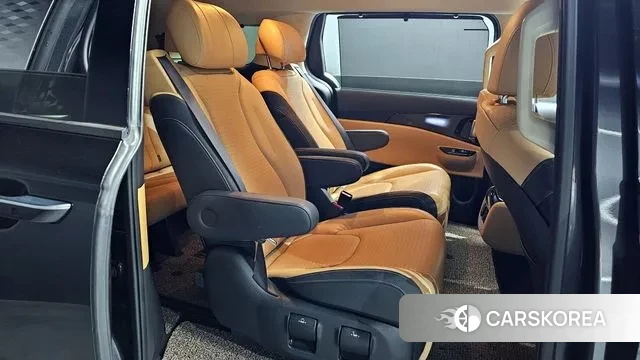 Kia Carnival 4th generation 2023 Серый из Кореи, фото 3