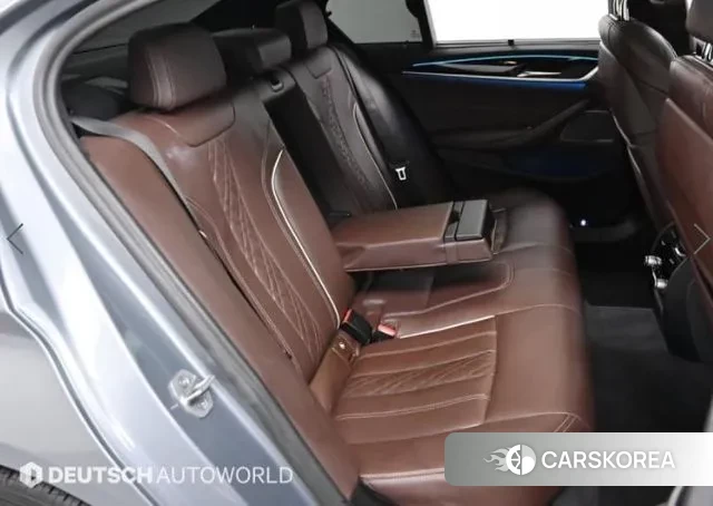 BMW 5 Series (G30) 2022 Серебряный из Кореи, фото 3