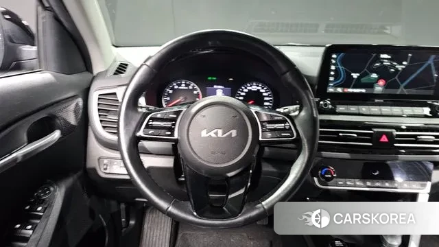 Kia Seltos 2022 Черный из Кореи, фото 3