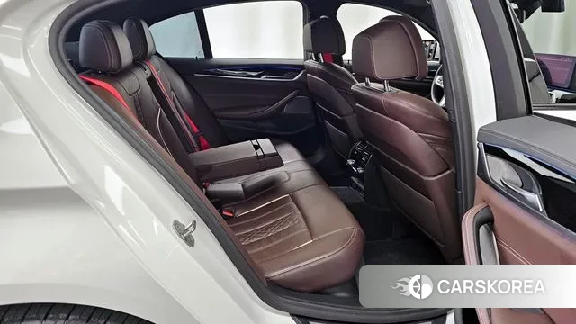 BMW 5 Series (G30) 2021 Белый из Кореи, фото 3