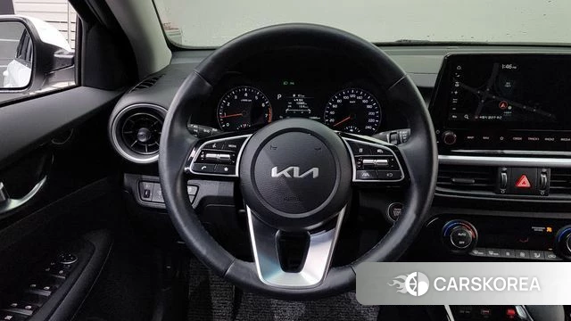 Kia The New K3 2nd generation 2024 Белый из Кореи, фото 3