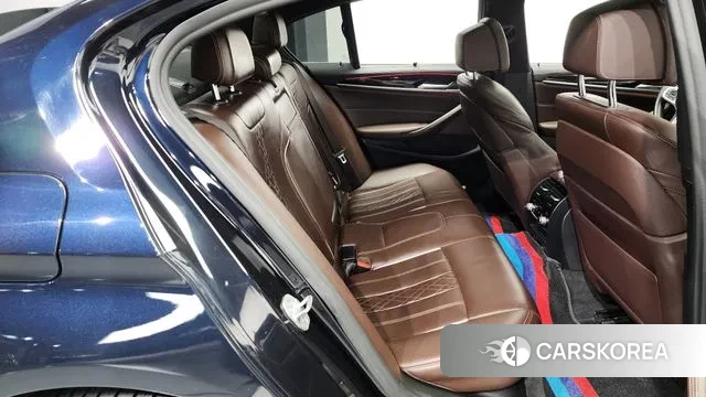 BMW 5 Series (G30) 2018 Черный из Кореи, фото 3