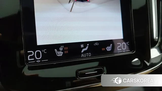 Volvo XC40 2022 Белый из Кореи, фото 3