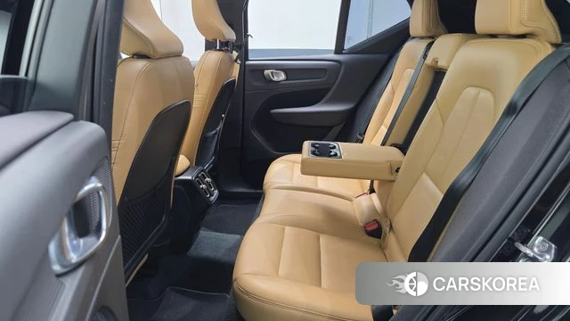 Volvo XC40 2021 Черный из Кореи, фото 3