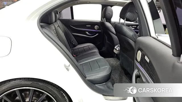 Mercedes-Benz E-Class W213 2018 Белый из Кореи, фото 3