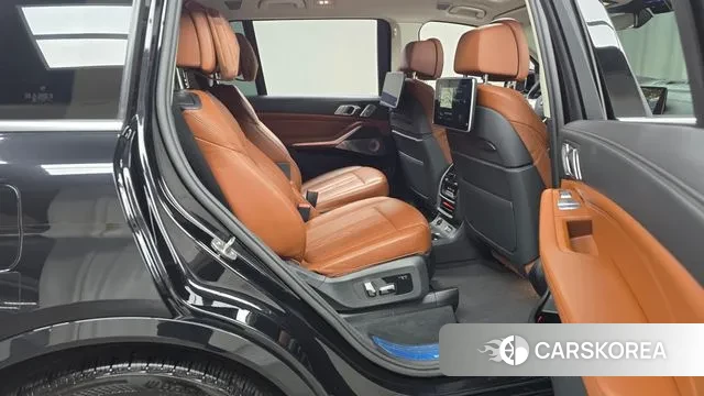 BMW X7 (G07) 2021 Черный из Кореи, фото 3