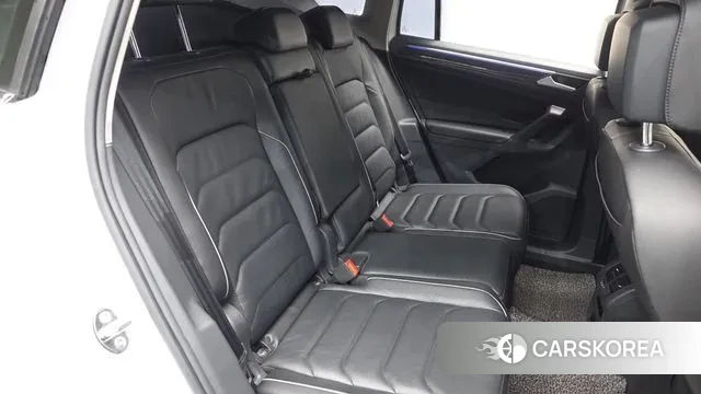 Volkswagen Tiguan second Generation 2021 Белый из Кореи, фото 3