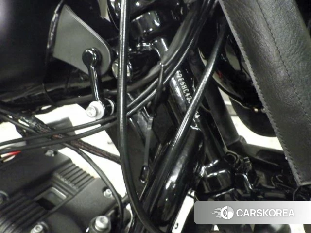Проданный Harley-Davidson Sportster XL883N 2017 из Японии, фото 3