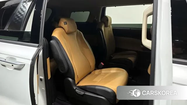 Kia Carnival 4th generation 2023 Белый из Кореи, фото 3