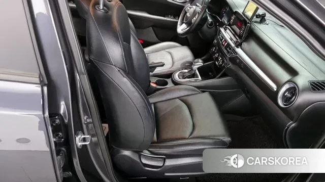 Kia The New K3 2nd generation 2021 Серый из Кореи, фото 3