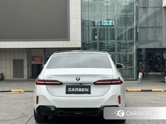 BMW 5 series 2025 Белый из Китая, фото 3