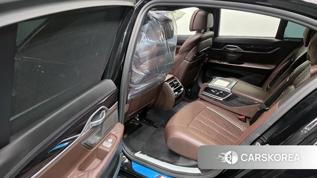 BMW 7 Series (G11) 2019 Черный из Кореи, фото 3
