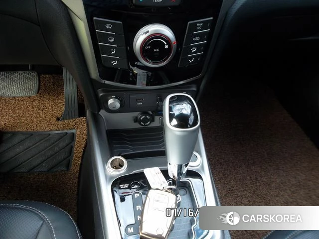 Ssangyong Tivoli Armor 2018 Жемчужный цвет из Кореи, фото 3