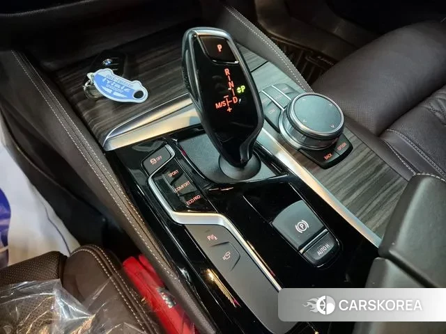 BMW 5 Series (G30) 2020 Синий из Кореи, фото 3