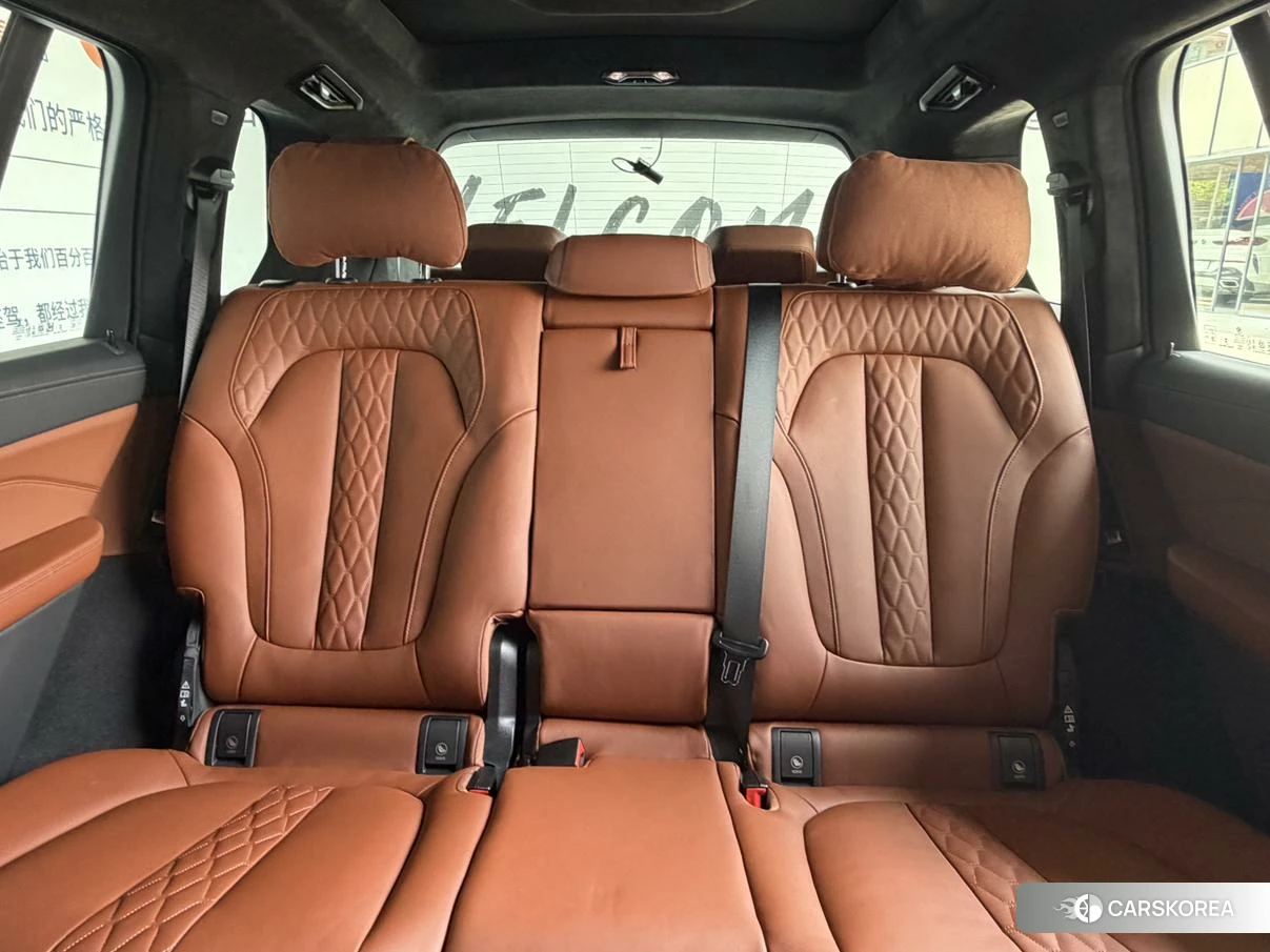 BMW X7 2024 Черный из Китая, фото 3