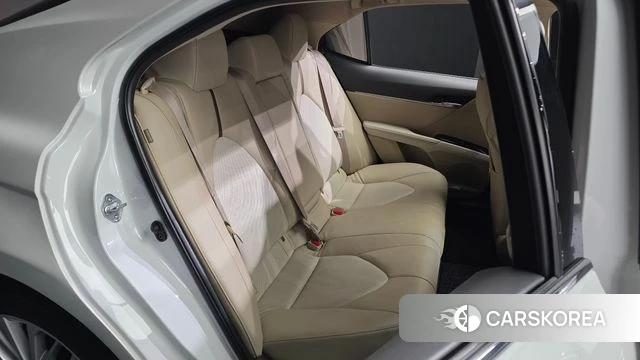 Toyota Camry (XV70) 2019 Белый из Кореи, фото 3
