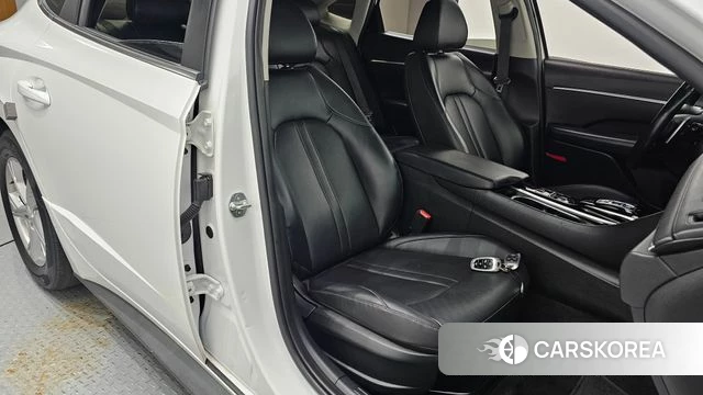 Hyundai Sonata (DN8) 2021 Белый из Кореи, фото 3