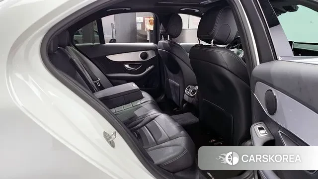 Mercedes-Benz C-Class W205 2018 Белый из Кореи, фото 3